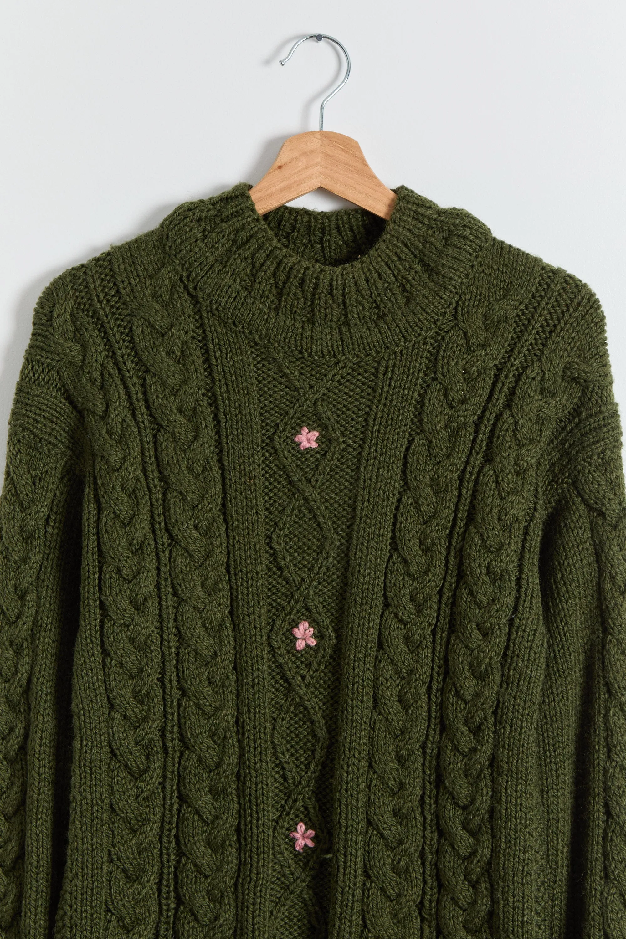 70s Olive Floral Embroidered Chunky Cable Knit Sweater L