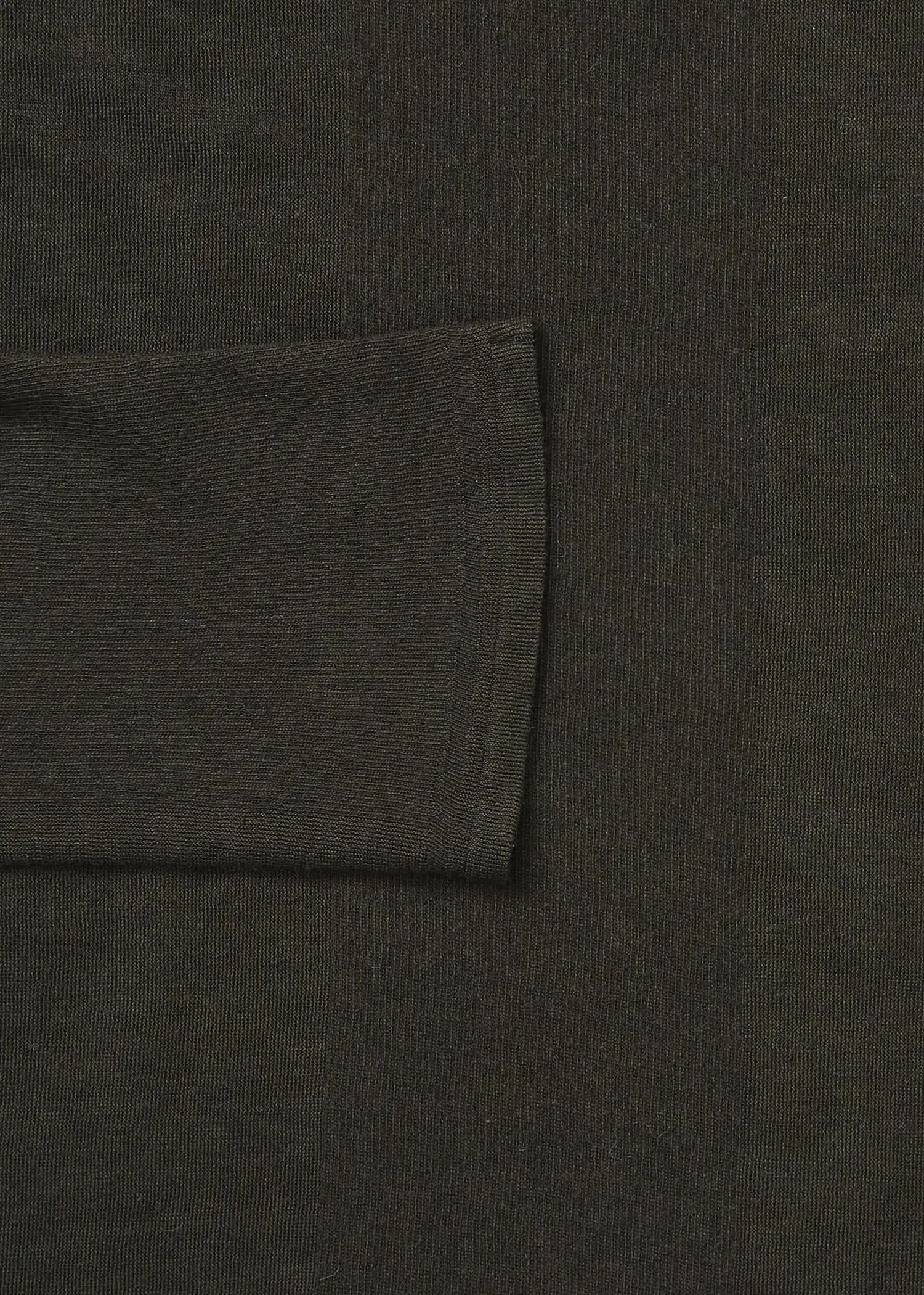 AIAYU - Gentle Turtleneck - Dark Brown