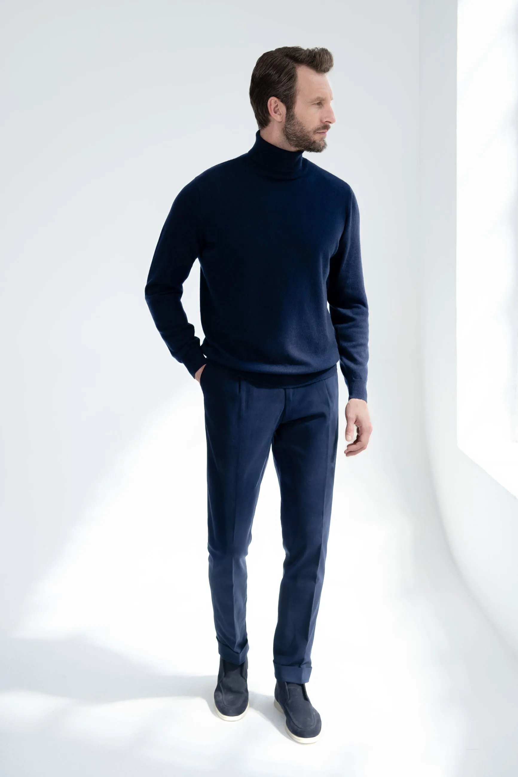 Blue cashmere turtleneck – Made in italy