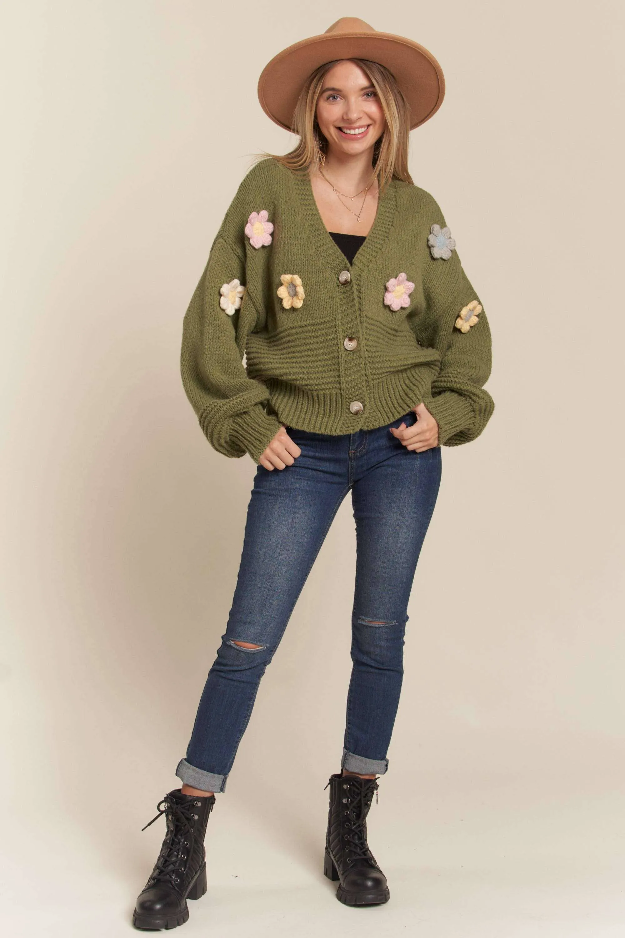 FLORAL PATCHED SWEATER CARDIGAN