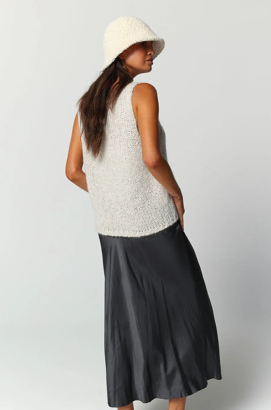 LOREN KNIT VEST