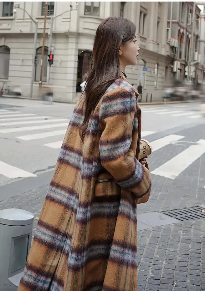 Plaid Maxi Coat with British Wool and Pockets for Women