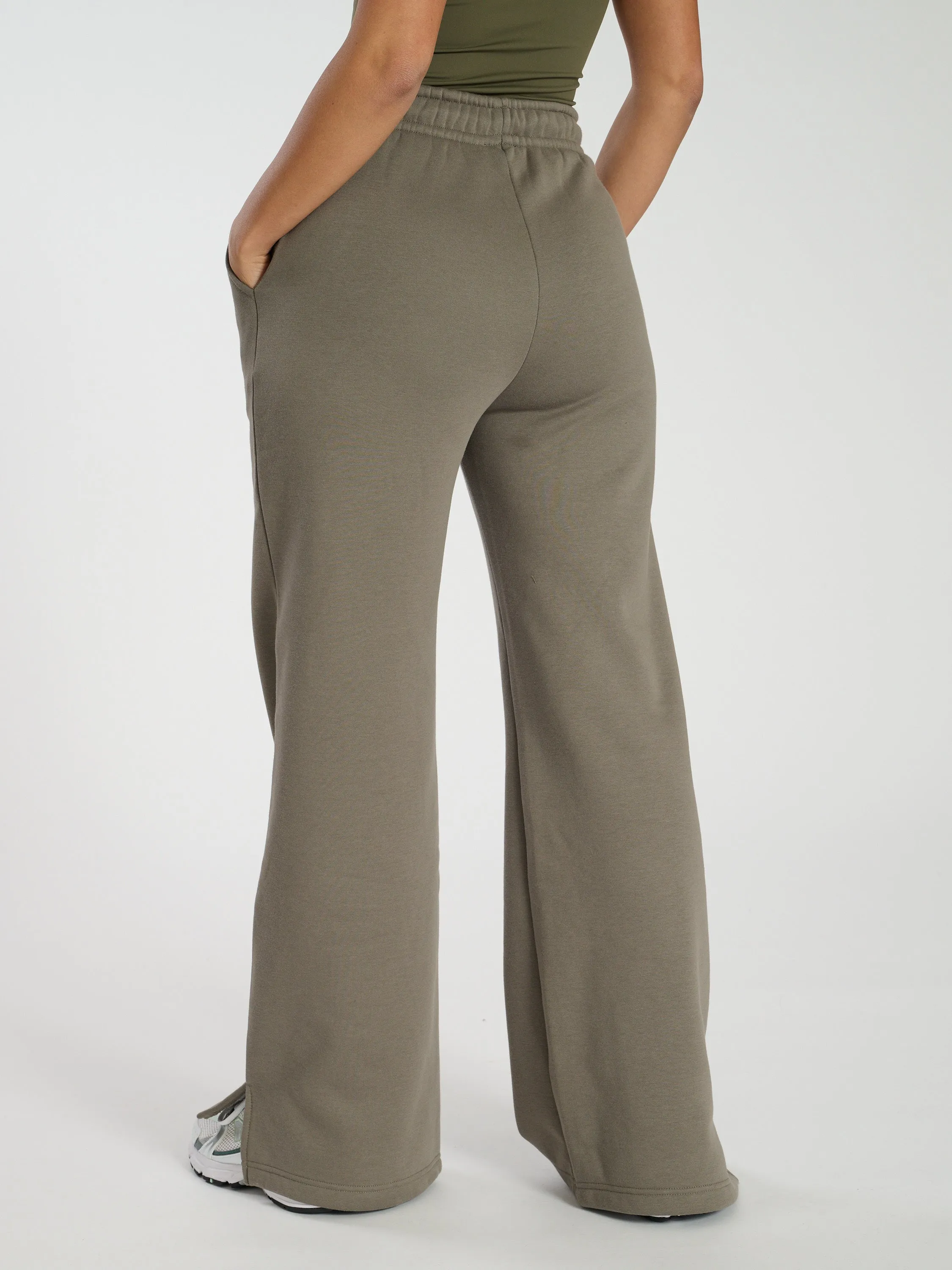 The 'Off Duty' Wide Leg Joggers In Khaki